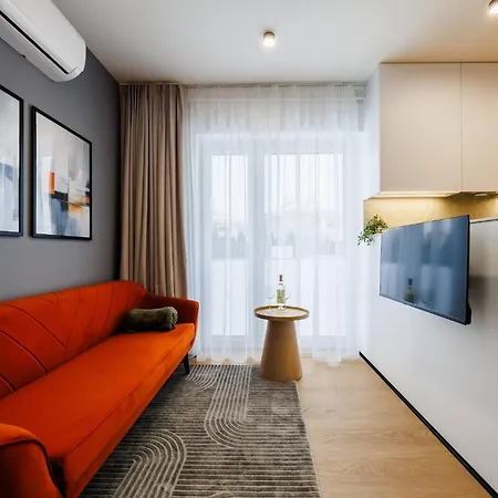 M1 Aura With Ac, Free Parking By Staynest * Rzeszów