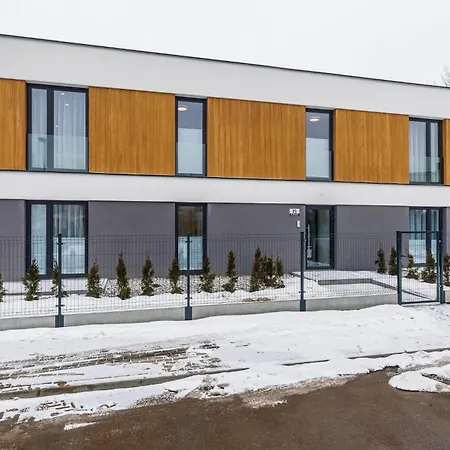 M1 Aura With Ac, Free Parking By Staynest Apartmán Rzeszów